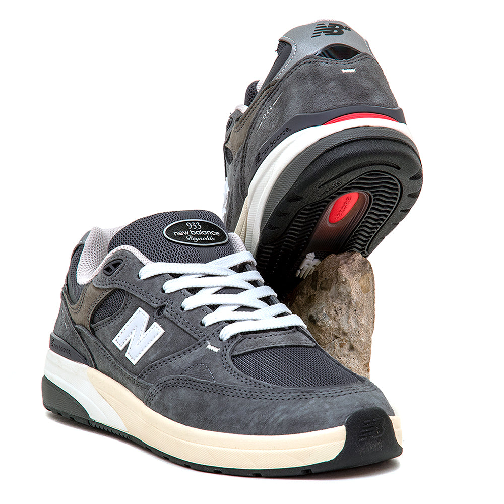 NM933 Andrew Reynolds (Grey / White) (S)