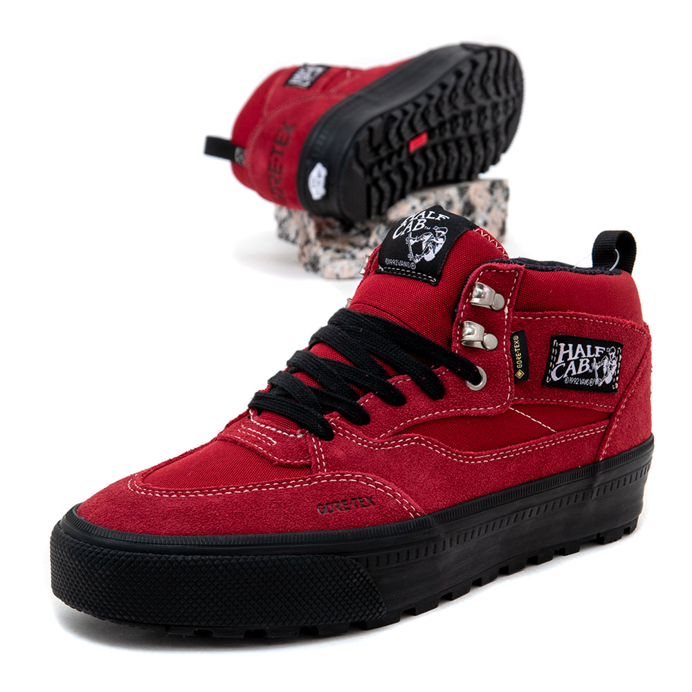 Half Cab GORE-TEX Insulated (Bordeaux / Black)