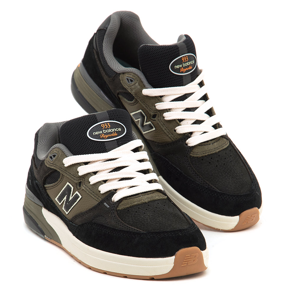 NM933 Andrew Reynolds (Black / Green) (S)