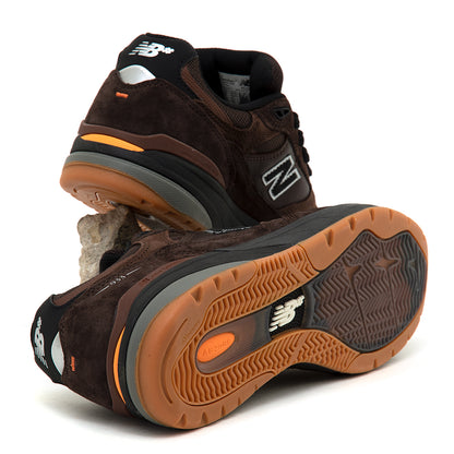 NM933 Andrew Reynolds (Brown / Black)