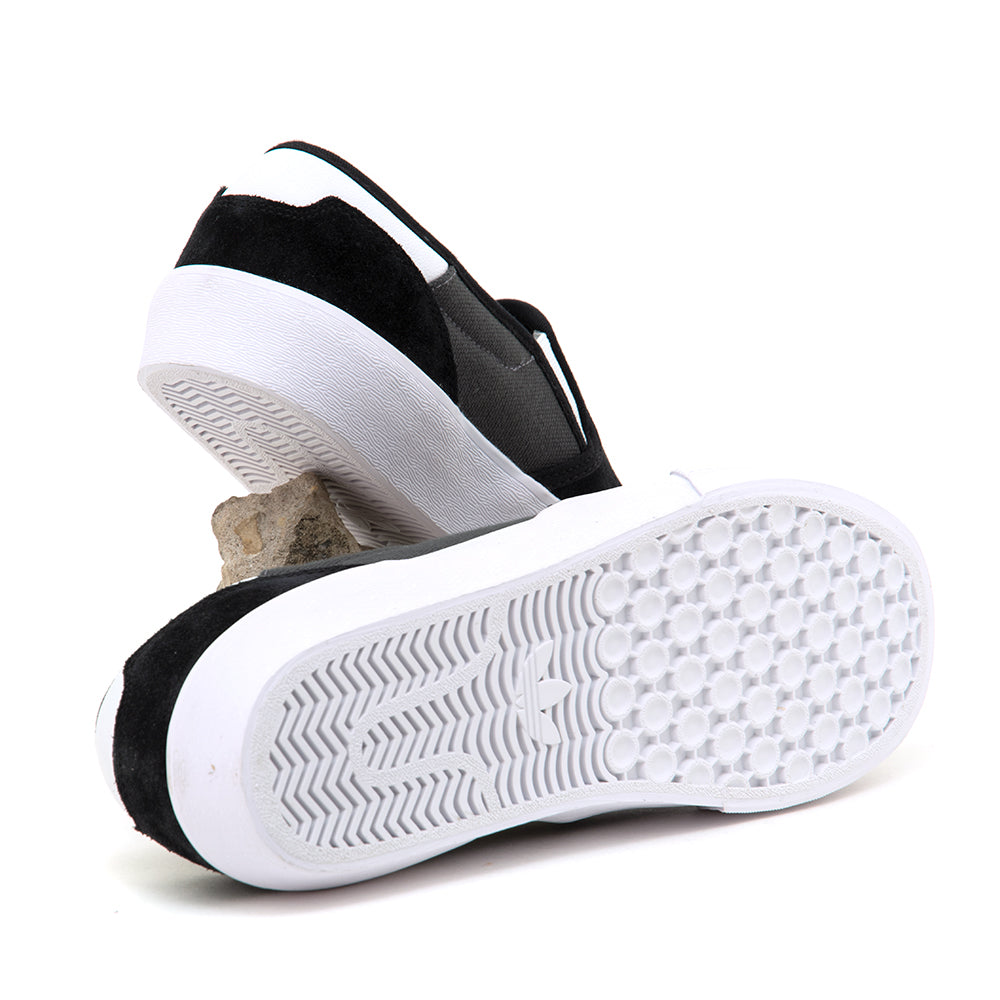 Shmoofoil Slip (Core Black / Grey6 / Footwear White)