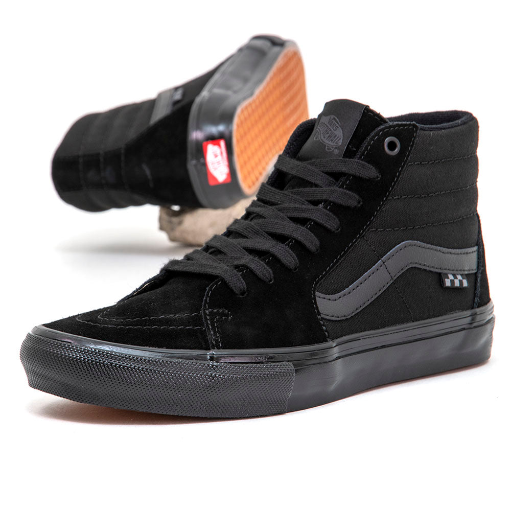 Skate Sk8-Hi (Black / Black)