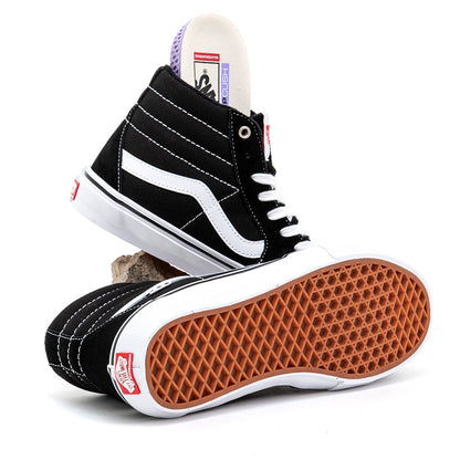 Skate Sk8-Hi (Black / White)